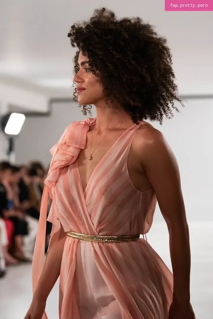 Nathalie Emmanuel - Photo #01