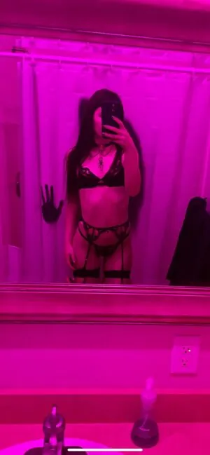 NeverSatisfiedXO