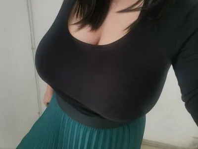 NextDoorQueen
