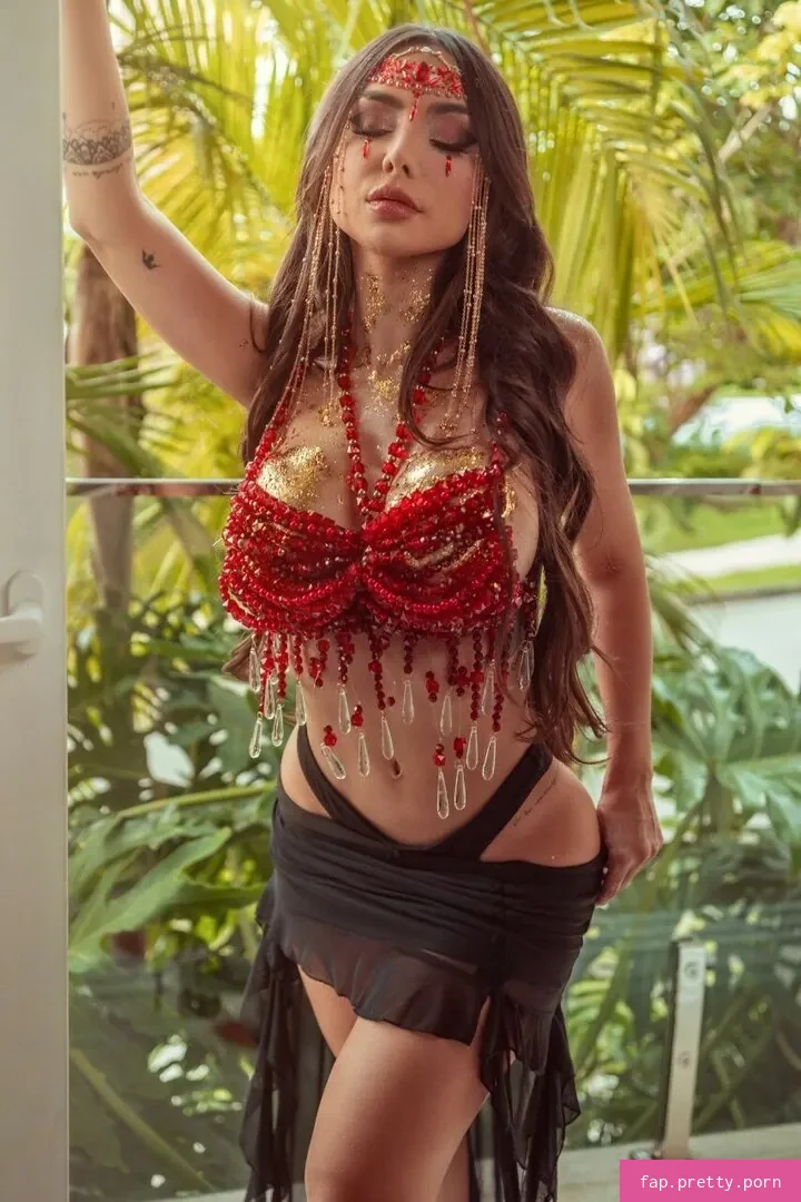 Nyvi Estephan - Photo #27