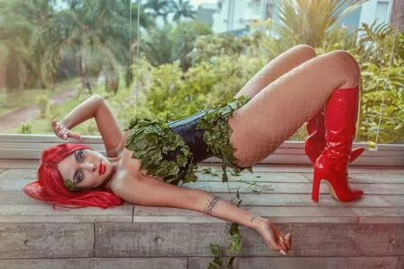 Nyvi Estephan