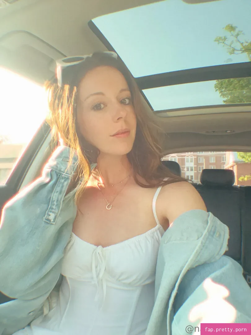 Nadia Foxx - Photo #00