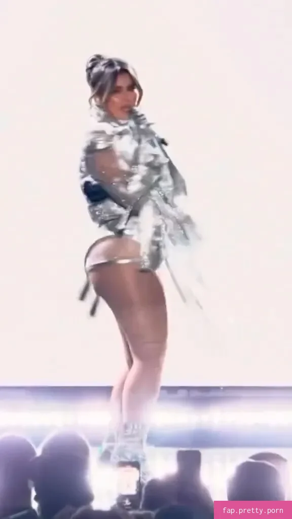 Nelly Furtado - Photo #43