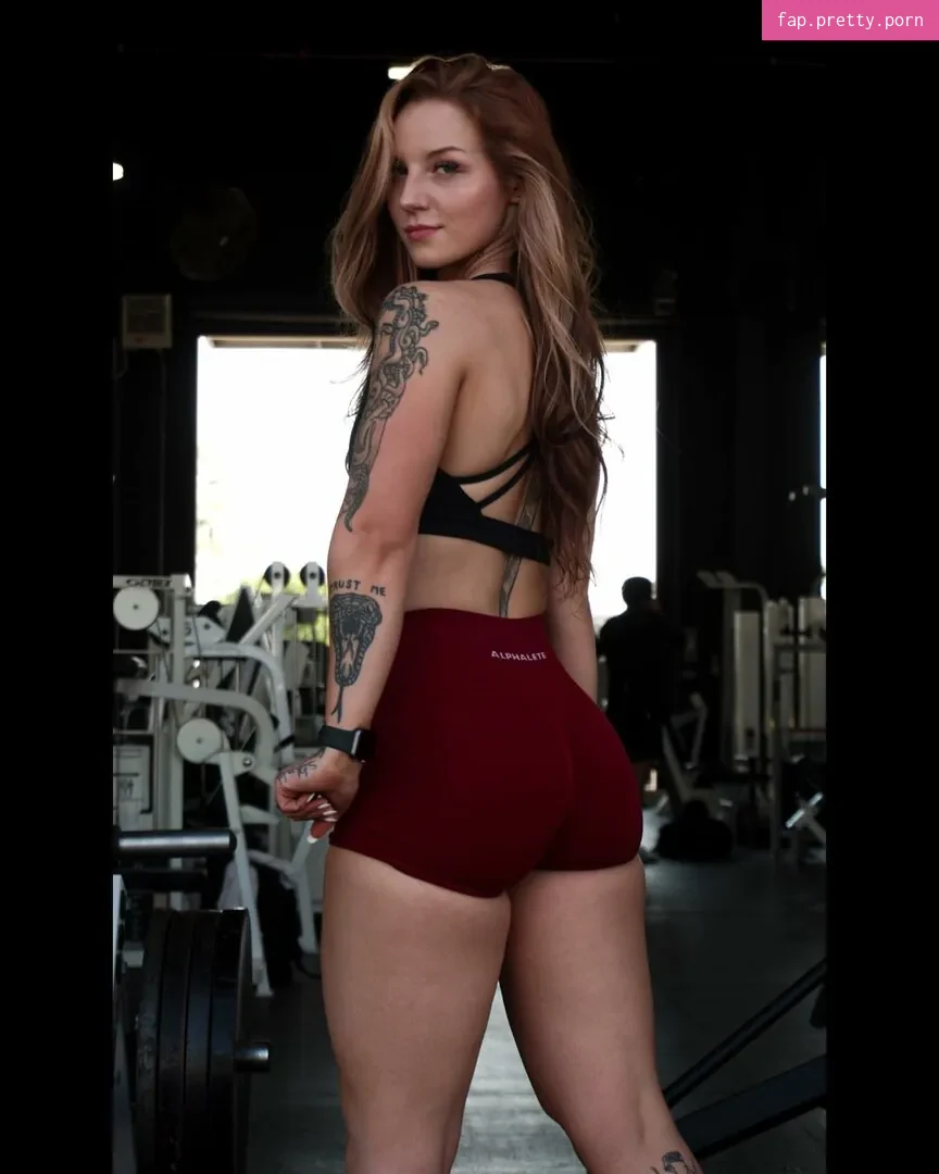 Natasha Gillem - Photo #03