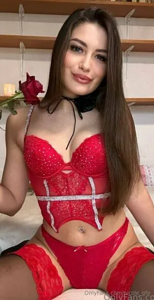 nicole_gfe