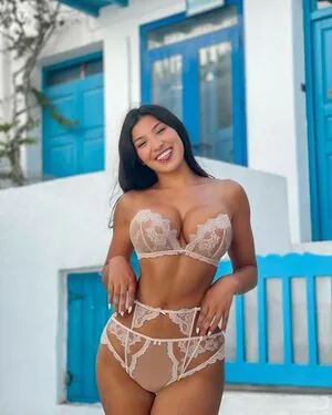 Nourhene Hocini