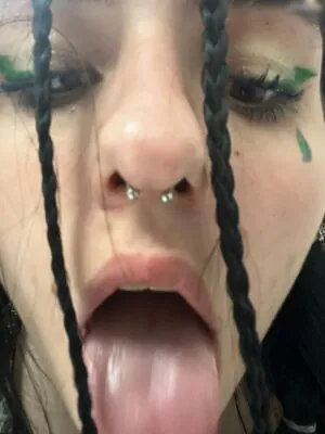 Niamausilol