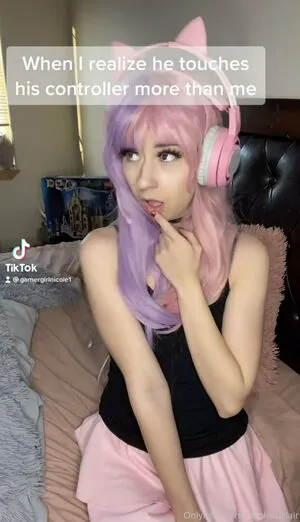 nicoleauclairfree
