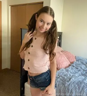 nicoleauclairfree