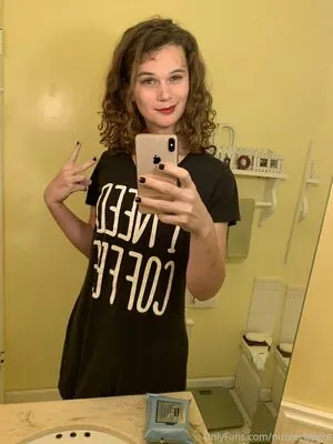 nicolecknight