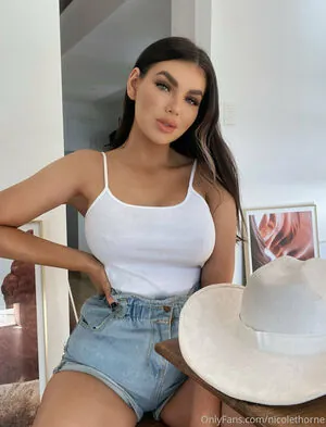 nicolethorne
