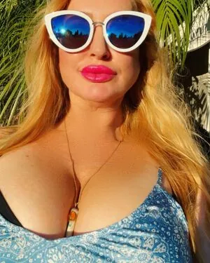 nikkiebigtits