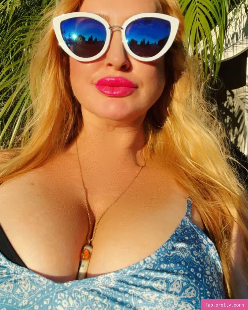 nikkiebigtits - Photo #99