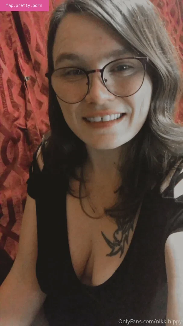 nikkihippy - Photo #17