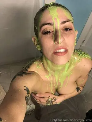nineinchyaelsfree