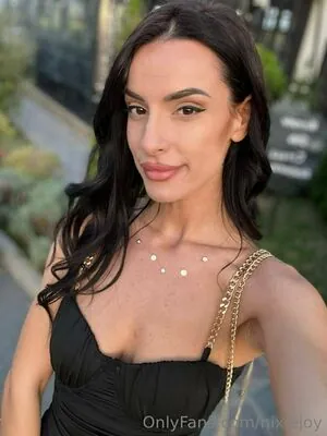 nixiejoy