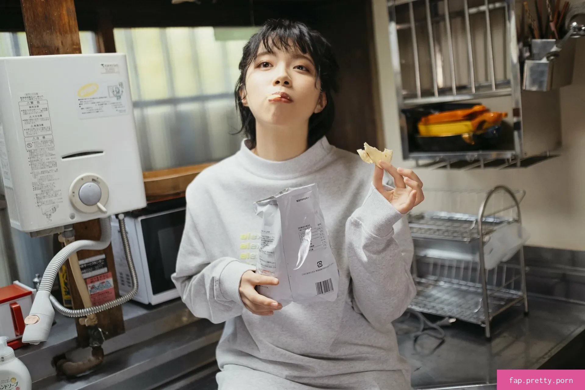 Nozomi Ishihara - Photo #02