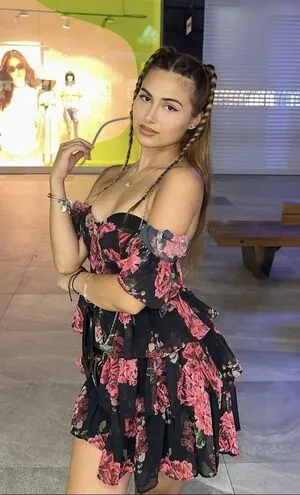 nurcinaleyna - Influencer