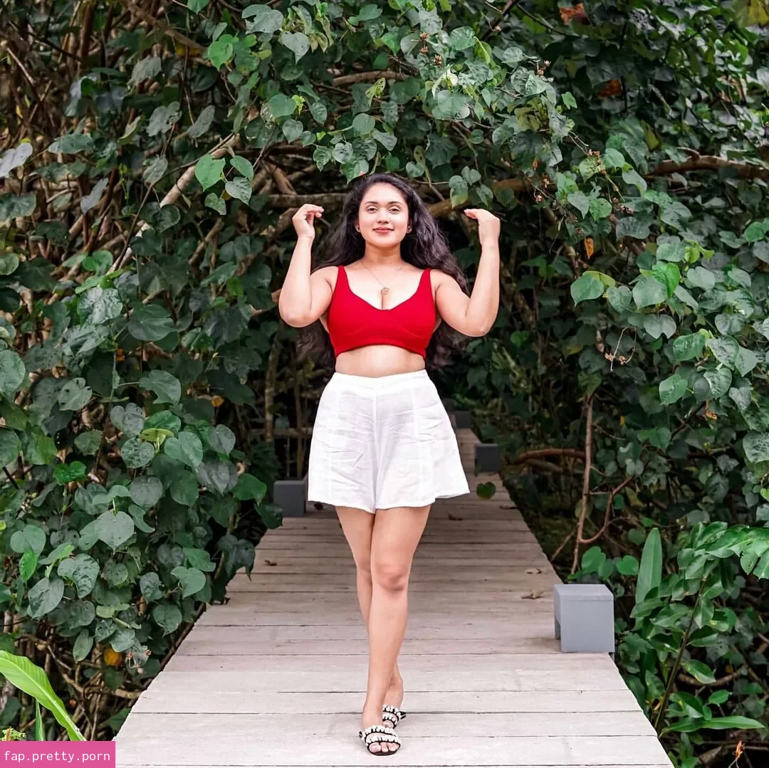 Nimesha Jayarathne - Photo #62