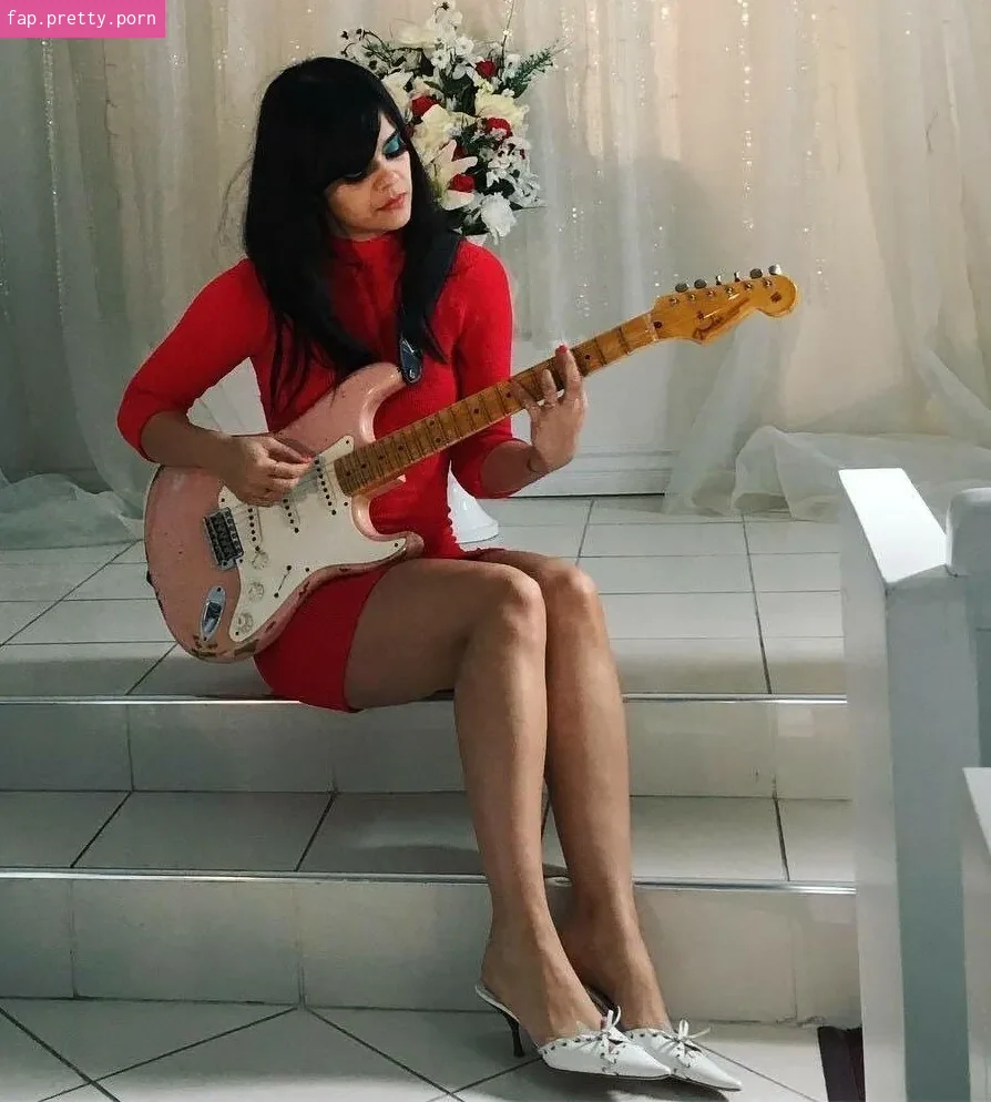 Natasha Khan - Photo #14