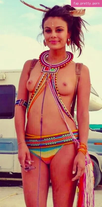 Nathalie Kelley - Photo #10