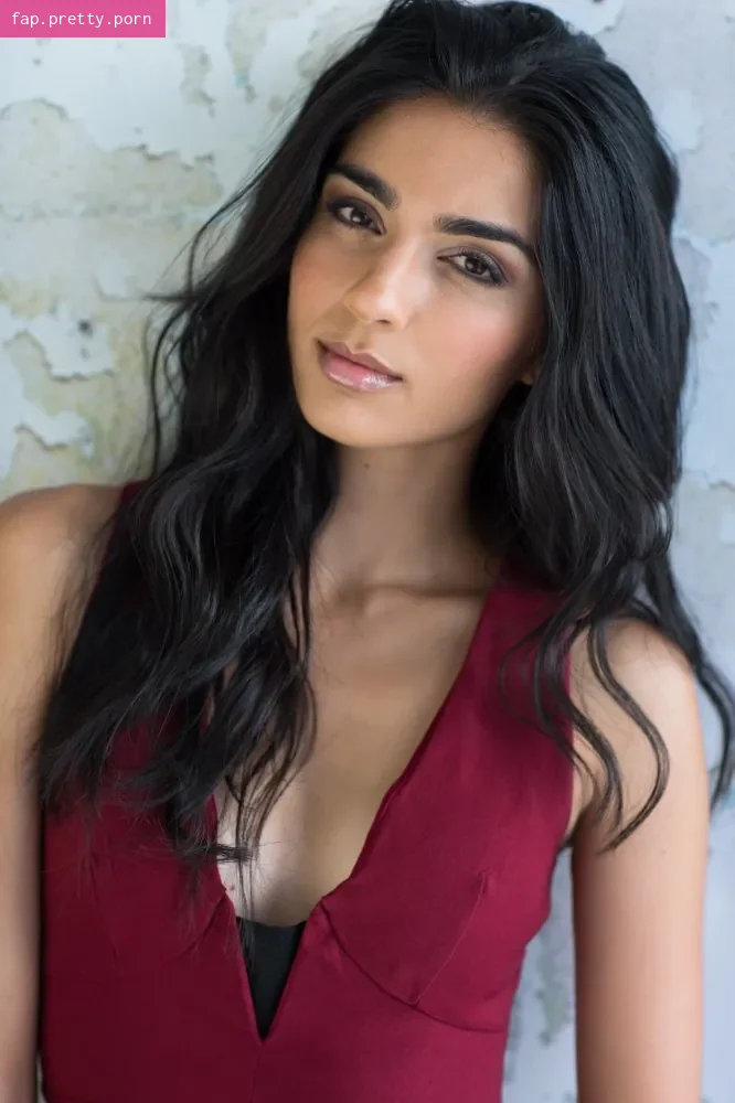 Nida Khurshid - Photo #12