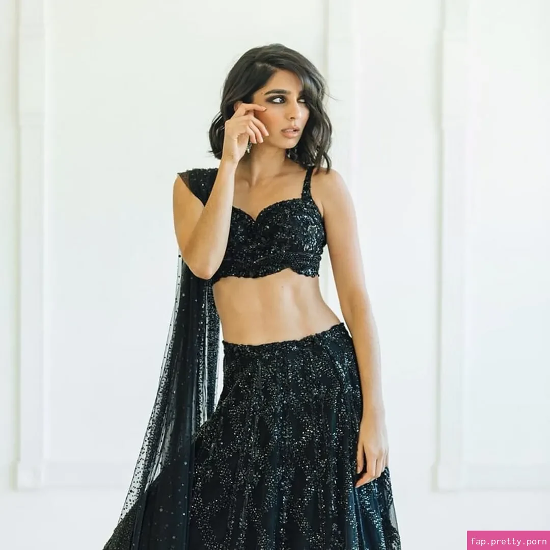 Nida Khurshid - Photo #16