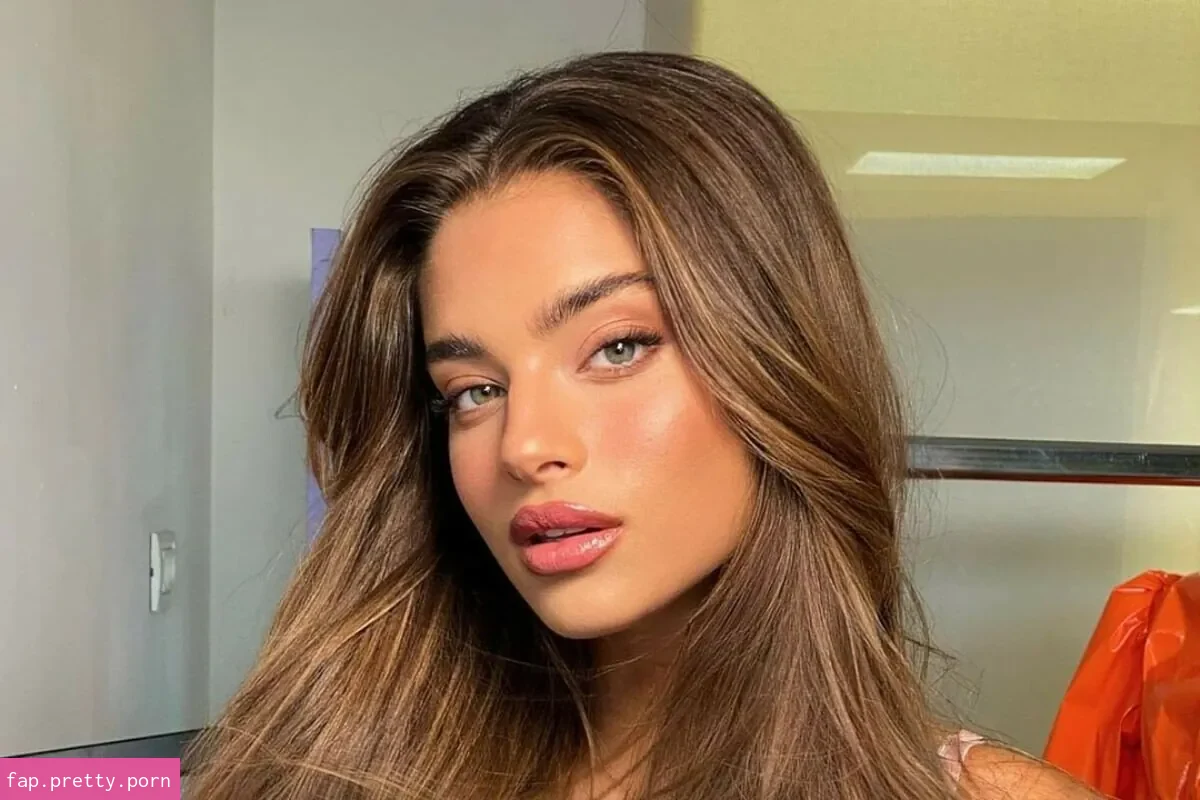 Noa Kirel - Photo #01