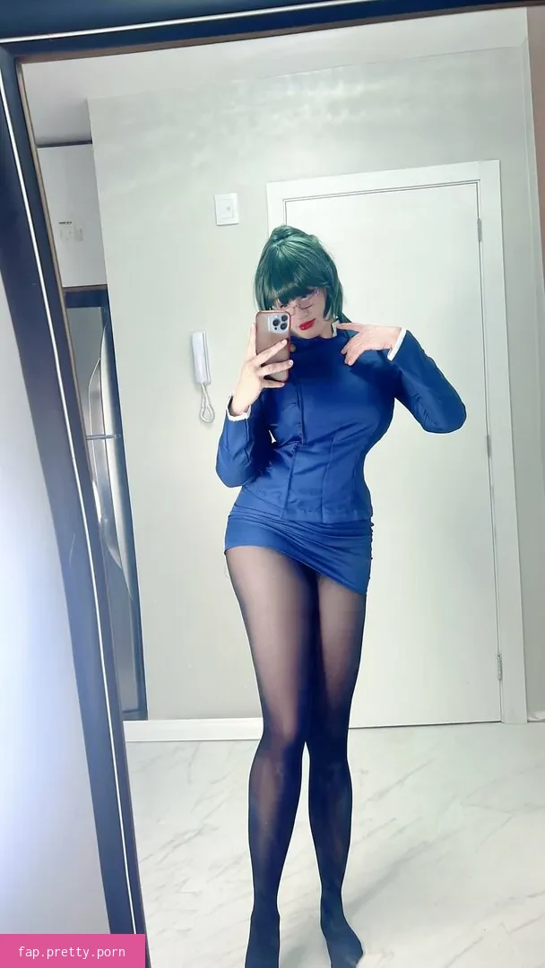 Natsumi Louise - Photo #02