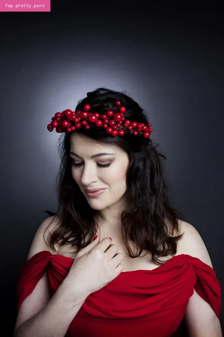 Nigella Lawson - Photo #00