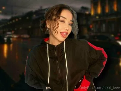 nikki_leee