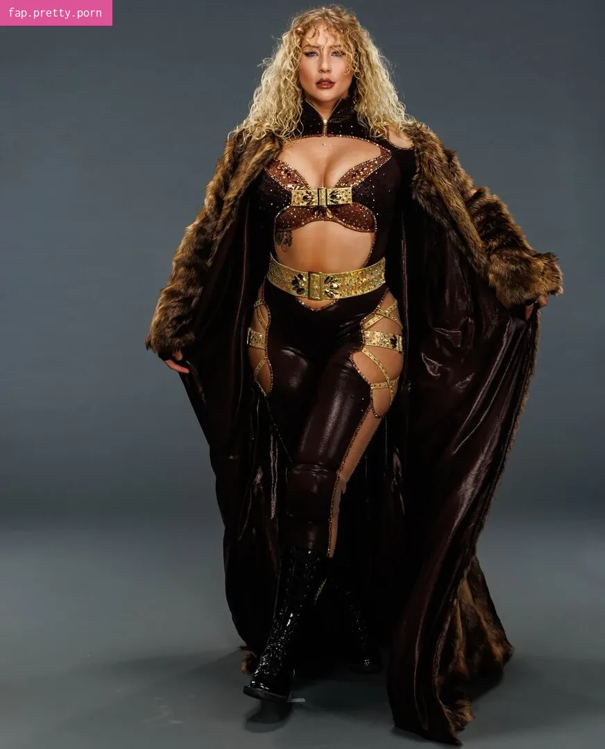 Nikkita Lyons - Photo #20