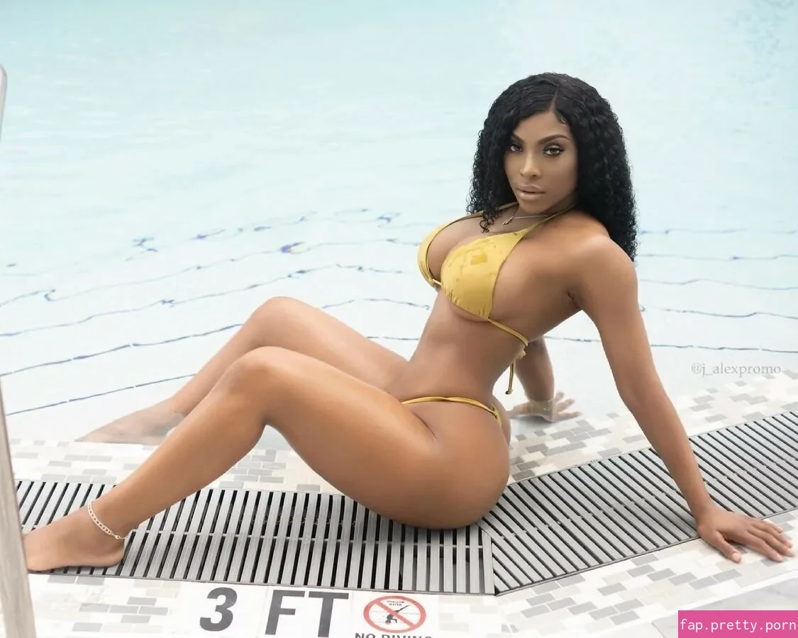 Neish Michelle - Photo #01