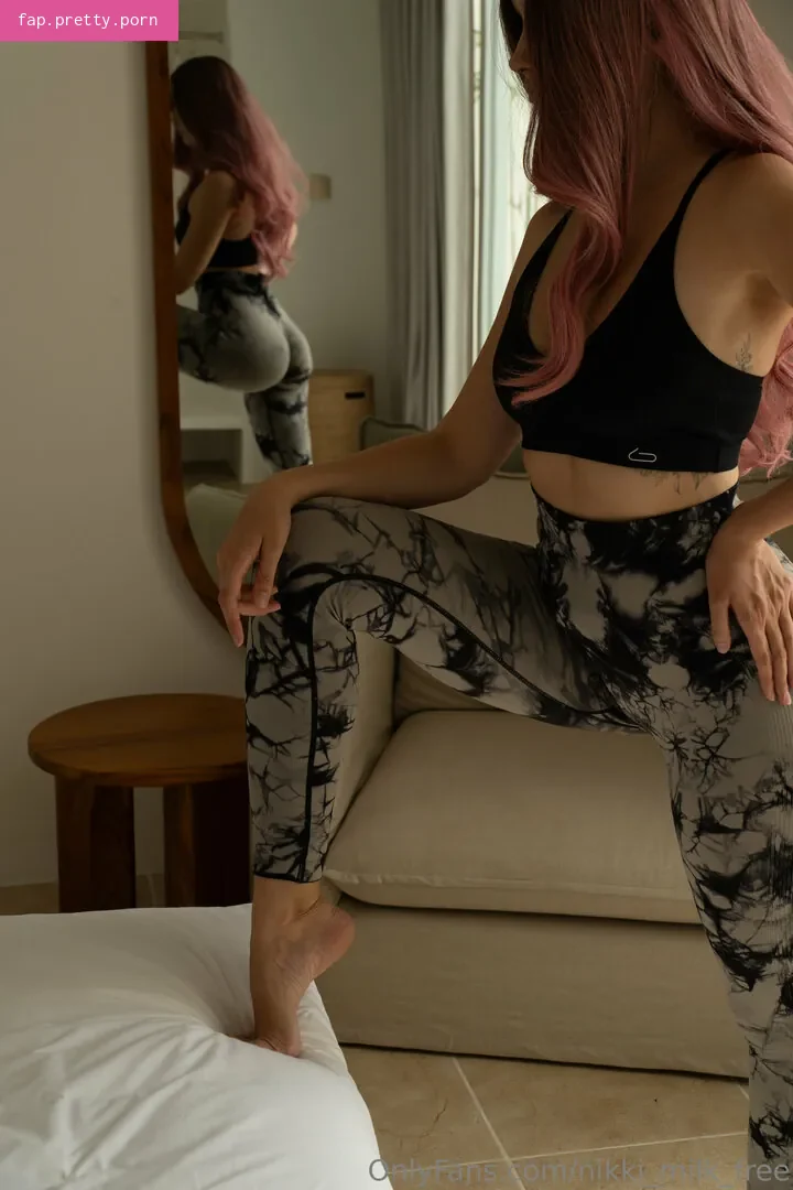nikki_milk_free - Photo #40