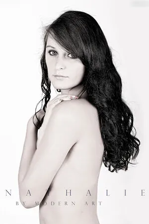 nathalie_naemi