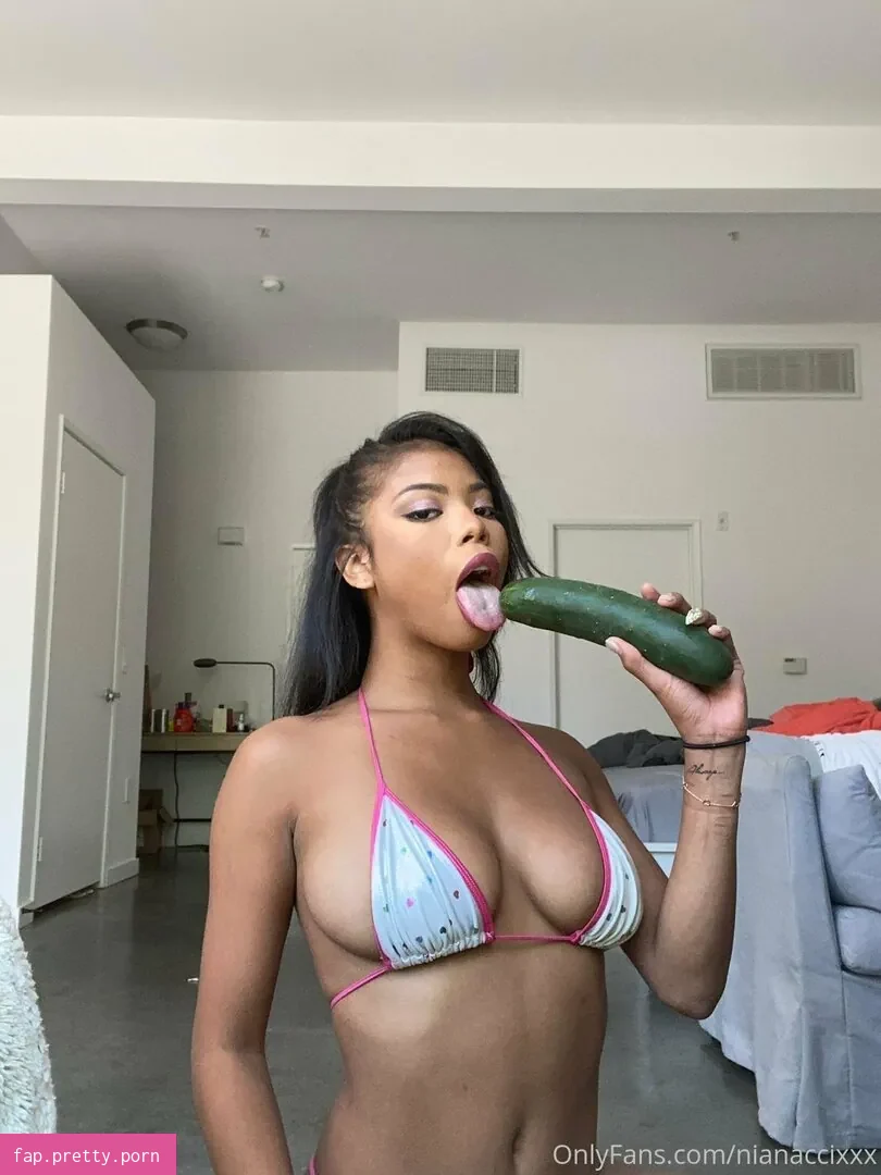 Nia Nacci - Photo #18