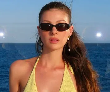 Nicola Peltz