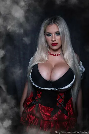 Nina Phoenix