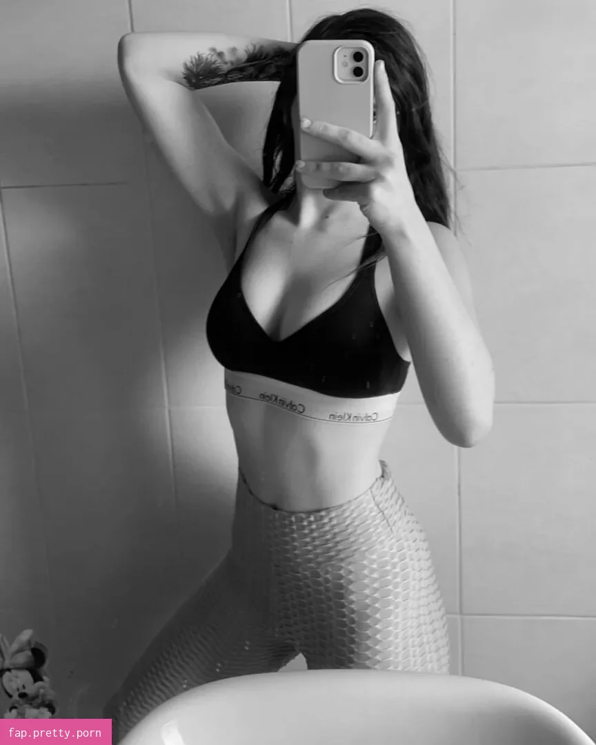 Nessi.rxh - Photo #09