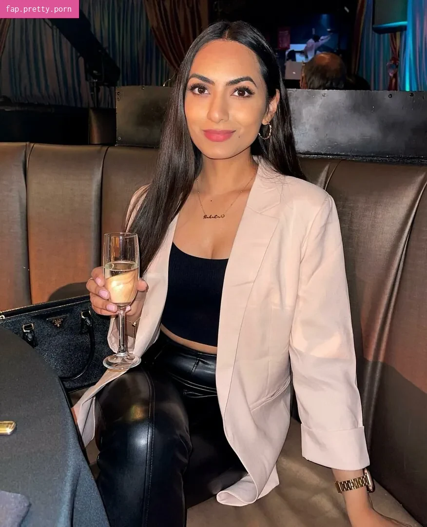 Nikki Rai - Photo #03