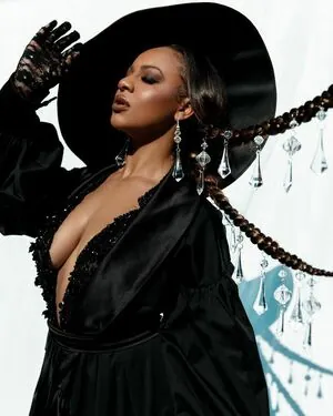 Nia Sioux