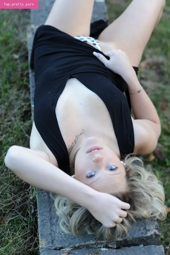 Nikkole Scott - Photo #71