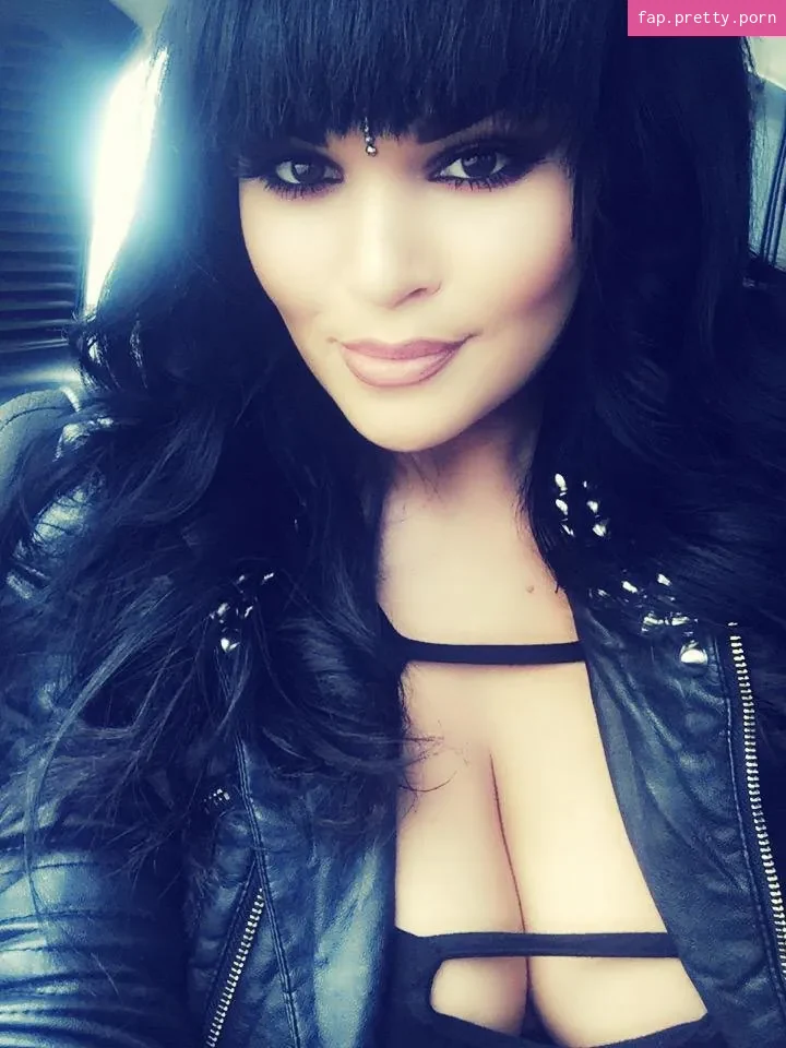 Nicole Tyson - Photo #28