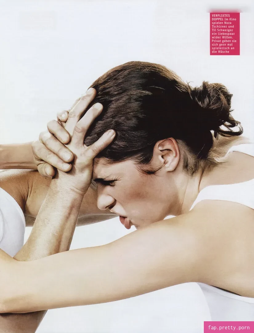 Nora Tschirner - Photo #25