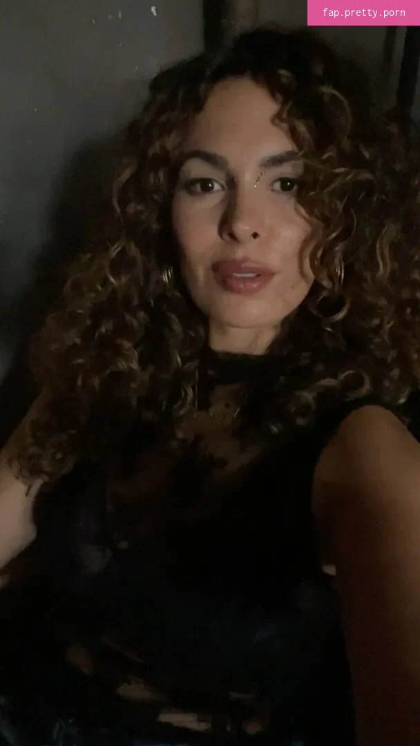 Nadine Velazquez - Photo #29