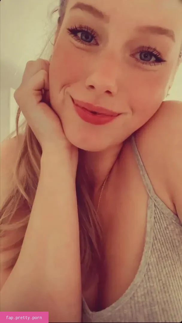 Nadine von relaxASMR - Photo #24