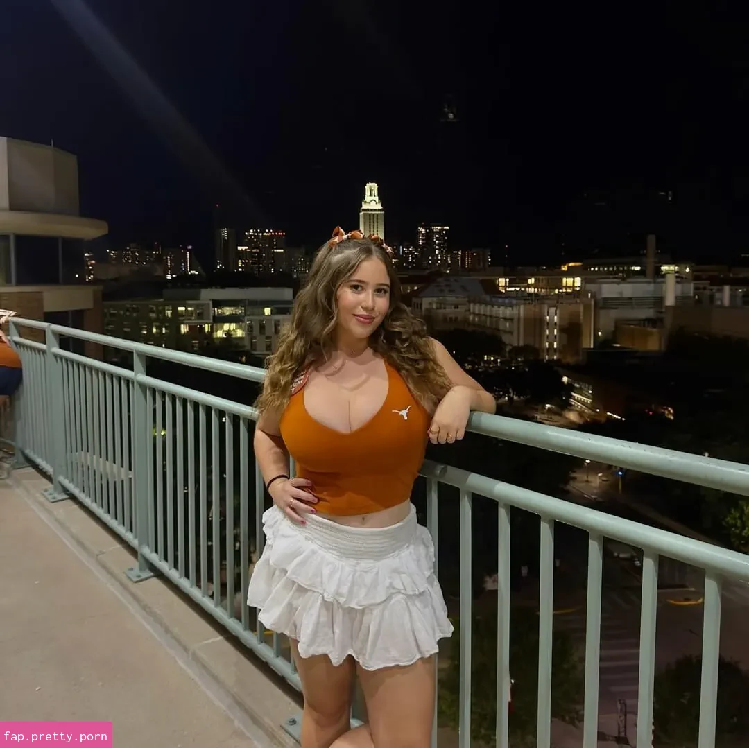 Naomi Vega - Photo #42