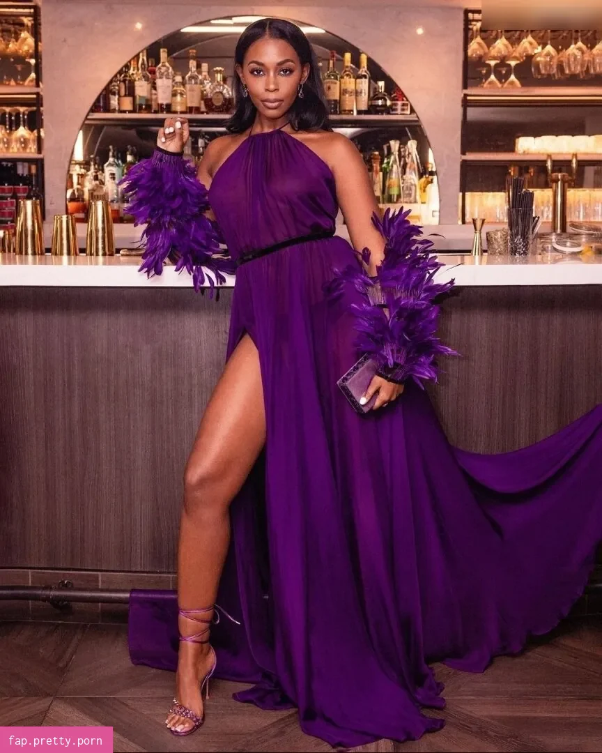 Nafessa Williams - Photo #12