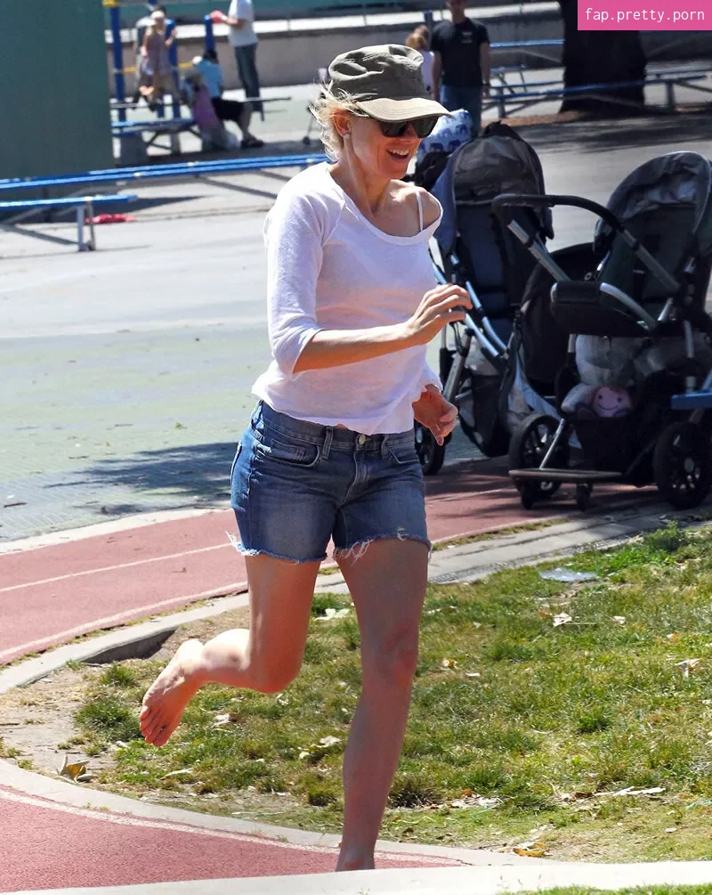 Naomi Watts - Photo #36