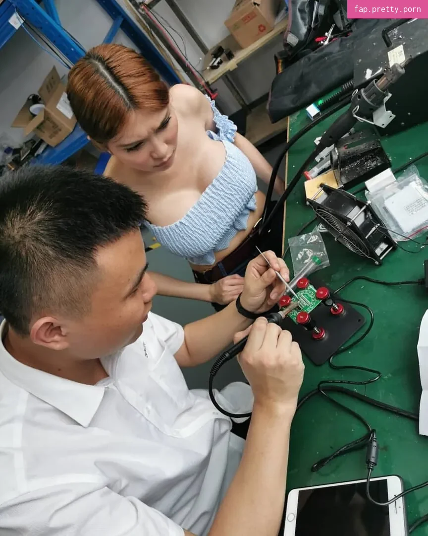 Naomi Wu - Photo #86